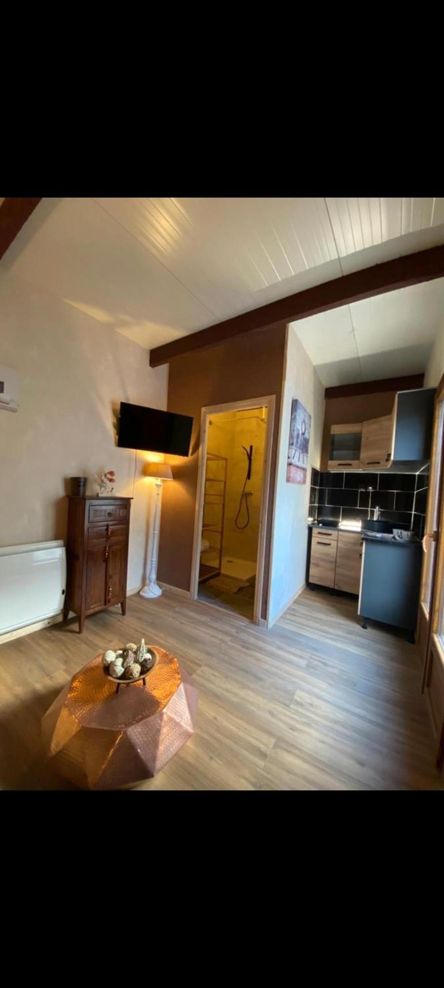Maisonnette Independante Avec Terasse A 45 Mn De Paris Nemours